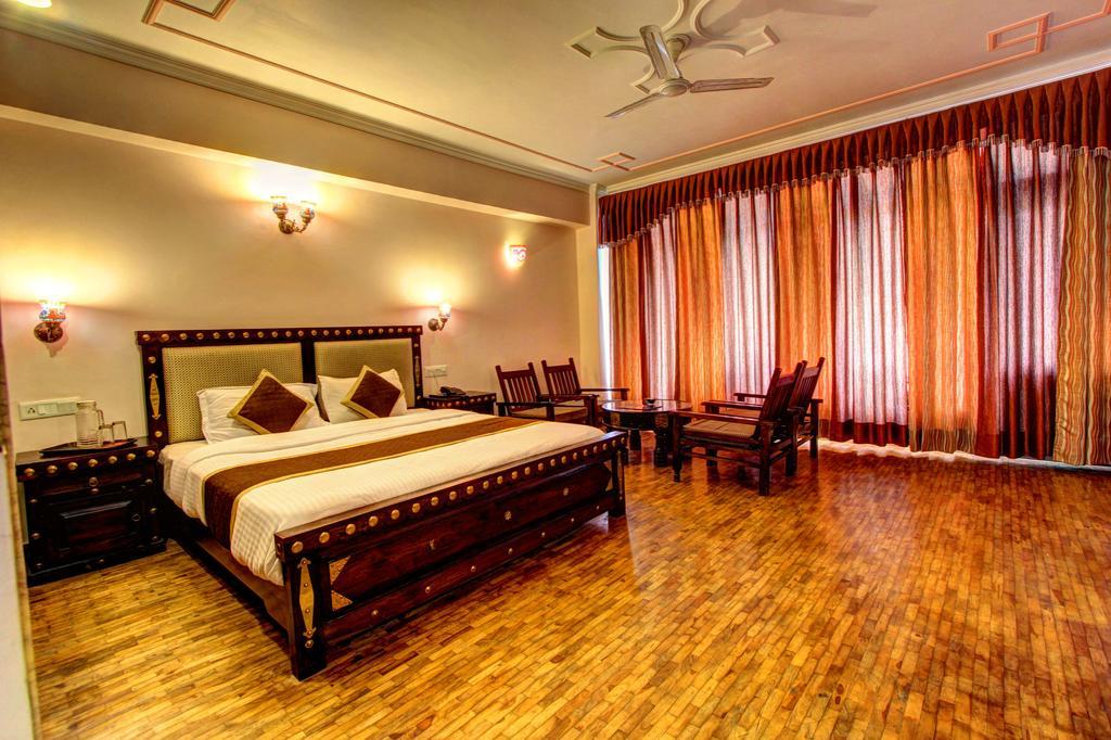 Hotel The Himachal Inn Манали Экстерьер фото